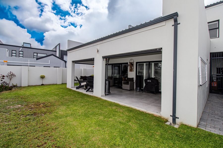 4 Bedroom Property for Sale in Sandown Western Cape